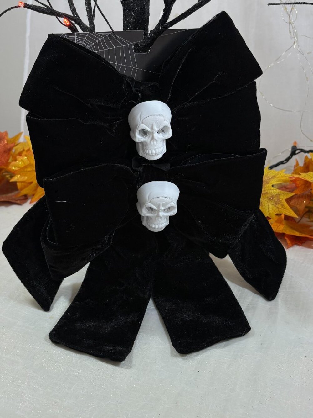 Set of 2 Halloween Black Velvet Luxury Bows With Skull Hanging Loop Decor New